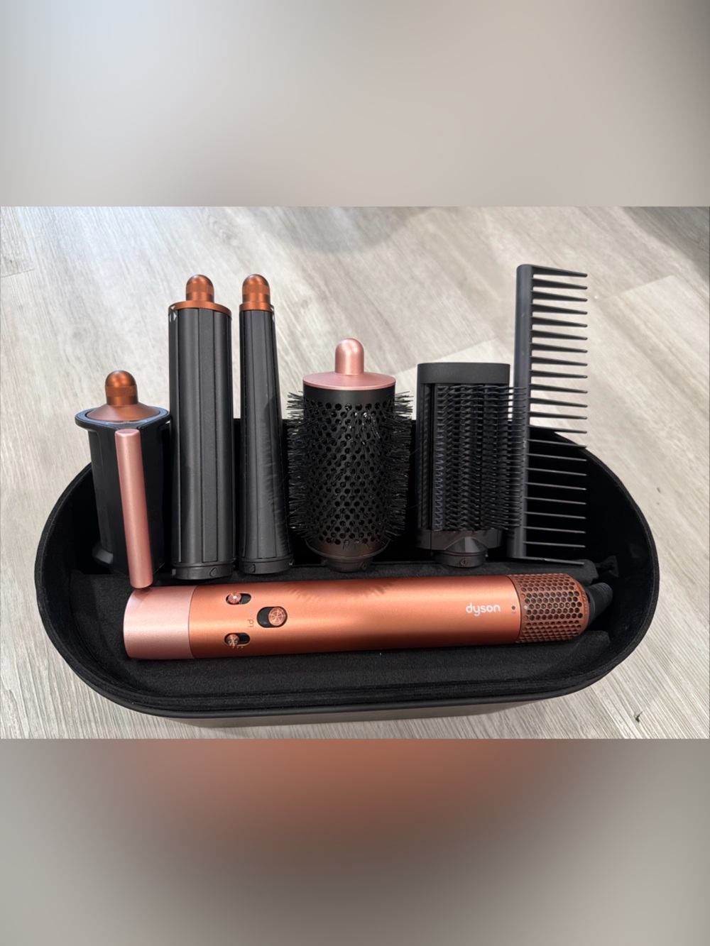 Dyson Airwrap i.d.™Multi-Styler in Amber Silk w/all attachments GENUINE USED!